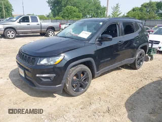 2020 Jeep Compass Latitude z VIN 3C4NJDBB6LT209985, wystawiony jako IAAI lot #42370439 z przebiegiem 38 089 mil mil oraz . Historia ofert i sprzedaży dostępna na DreamBid. Obrazek 2.