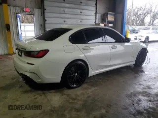 2021 BMW 3 Series M340i xDrive with VIN 3MW5U9J02M8B60533, listed as a Copart auction lot 84322494 with 0 mi miles and Salvage Title. Bid and sale history available at carsss.com. Image 3.