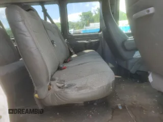 2012 Chevrolet Express Passenger 1LT z VIN 1GAZG1FG6C1144110, wystawiony jako Copart lot #56135025 z przebiegiem 145 093 mil mil oraz Szkoda całkowita • Salvage title. Historia ofert i sprzedaży dostępna na DreamBid. Obrazek 11.