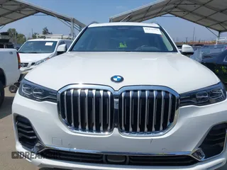 2019 BMW X7 xDrive50i z VIN 5UXCX4C54KLS38649, wystawiony jako IAAI lot #42435379 z przebiegiem 60 905 mil mil oraz . Historia ofert i sprzedaży dostępna na DreamBid. Obrazek 12.