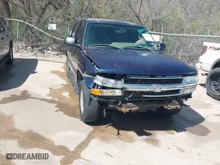 2004 Chevrolet Tahoe LS with VIN 1GNEC13V54R311538, listed as a IAAI auction lot 41832073 with 1 mi miles. Bid and sale history available at carsss.com. Image 1.
