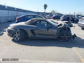 2018 Porsche 718 Boxster with VIN WP0CA2A83JS211175, listed as a IAAI auction lot 41815181 with 1 mi miles. Bid and sale history available at carsss.com. Image 12.