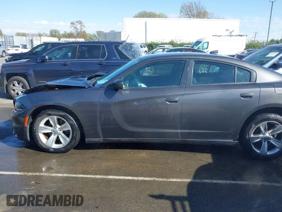 2018 Dodge Charger SXT Plus with VIN 2C3CDXHG9JH162934, listed as a IAAI auction lot 41849996 with 112,832 mi miles and . Bid and sale history available at carsss.com. Image 14.