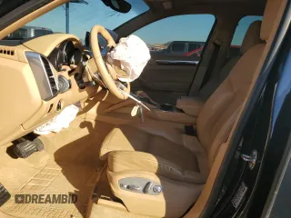 2016 Porsche Cayenne z VIN WP1AA2A27GLA08049, wystawiony jako Copart lot #87113884 z przebiegiem 125 603 mil mil oraz Szkoda całkowita • Salvage title. Historia ofert i sprzedaży dostępna na DreamBid. Obrazek 7.