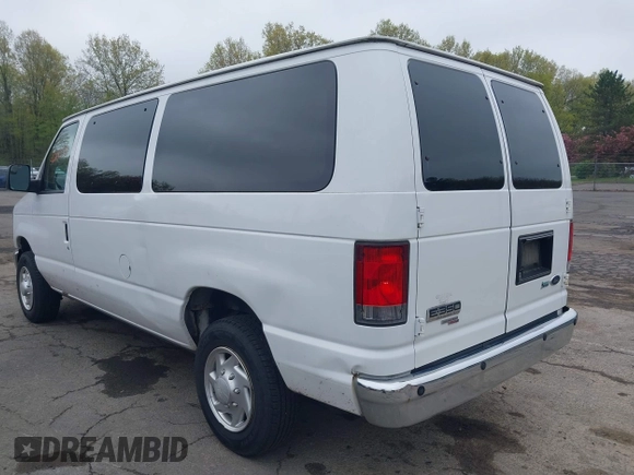 2014 Ford Econoline Passenger XL with VIN 1FBNE3BL4EDA97935, listed as a IAAI auction lot 42187031 with 228,696 mi miles. Bid and sale history available at carsss.com. Image 3.