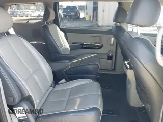 2016 Kia Sedona EX with VIN KNDMC5C11G6184513, listed as a IAAI auction lot 41488816 with 184,476 mi miles. Bid and sale history available at carsss.com. Image 8.