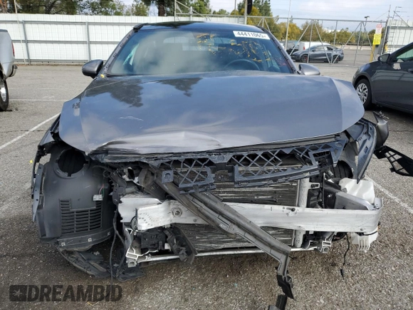 2019 Mercedes-Benz A 220 with VIN WDD3G4EB2KW030844, listed as a Copart auction lot 44411065 with 35,260 mi miles and Salvage Title. Bid and sale history available at DreamBid. Image 5.
