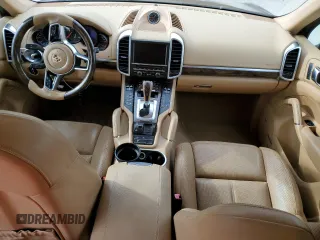 2016 Porsche Cayenne with VIN WP1AA2A25GLA11418, listed as a Copart auction lot 47500685 with 124,696 mi miles and Clean Title. Bid and sale history available at carsss.com. Image 8.