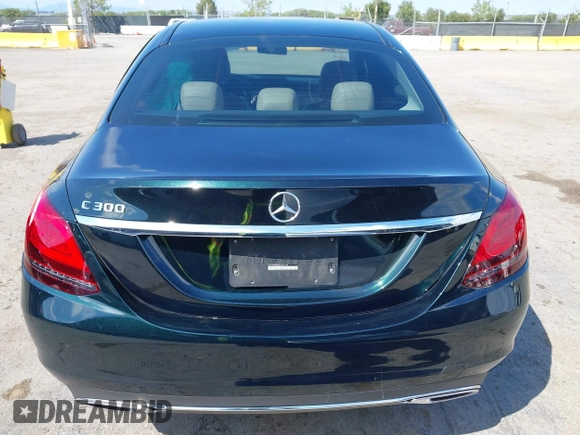 2019 Mercedes-Benz C 300 z VIN 55SWF8DB0KU307190, wystawiony jako IAAI lot #42064216 z przebiegiem 152 907 mil mil oraz . Historia ofert i sprzedaży dostępna na DreamBid. Obrazek 16.