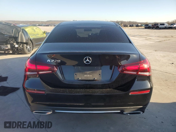2020 Mercedes-Benz A 220 z VIN W1K3G4EB6LJ228454, wystawiony jako Copart lot #83713224 z przebiegiem 49 115 mil mil oraz Szkoda całkowita • Salvage title. Historia ofert i sprzedaży dostępna na DreamBid. Obrazek 6.