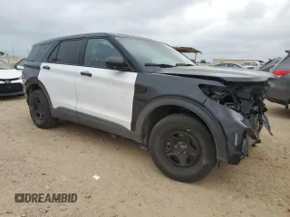 2024 Ford Police Interceptor Utility z VIN 1FM5K8AB2RGA27330, wystawiony jako Copart lot #54846175 z przebiegiem 17 338 mil mil oraz Szkoda całkowita • Salvage title. Historia ofert i sprzedaży dostępna na DreamBid. Obrazek 4.