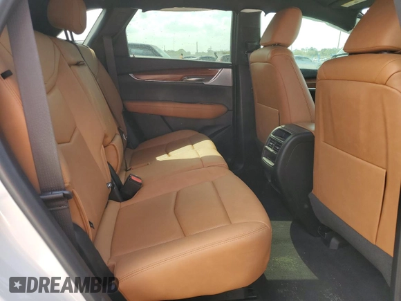 2021 Cadillac XT5 FWD Premium Luxury z VIN 1GYKNCRS7MZ115531, wystawiony jako Copart lot #53611095 z przebiegiem 34 931 mil mil oraz Szkoda całkowita • Salvage title. Historia ofert i sprzedaży dostępna na DreamBid. Obrazek 11.