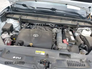 2021 Toyota Highlander XLE with VIN 5TDHZRBH9MS551417, listed as a IAAI auction lot 42751622 with 60,295 mi miles and . Bid and sale history available at DreamBid. Image 10.