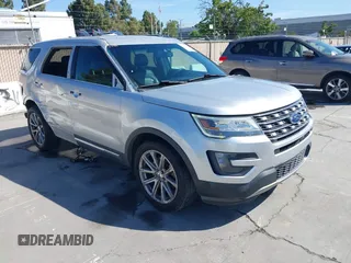 2016 Ford Explorer Limited z VIN 1FM5K7F81GGA77138, wystawiony jako IAAI lot #42374286 z przebiegiem 130 697 mil mil oraz . Historia ofert i sprzedaży dostępna na DreamBid. Obrazek 1.