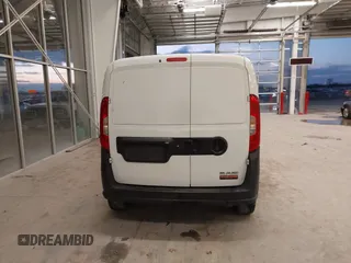 2019 Ram ProMaster City Cargo Tradesman z VIN ZFBHRFAB6K6N87710, wystawiony jako IAAI lot #41124995 z przebiegiem 201 012 mil mil oraz . Historia ofert i sprzedaży dostępna na DreamBid. Obrazek 16.