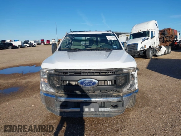 2022 Ford F-250 XL z VIN 1FTBF2A67NEG45826, wystawiony jako IAAI lot #42006684 z przebiegiem 53 561 mil mil oraz . Historia ofert i sprzedaży dostępna na DreamBid. Obrazek 12.