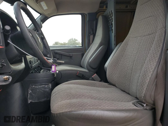 2022 Chevrolet Express Cargo with VIN 1GCWGAFPXN1163191, listed as a Copart auction lot 87840625 with Not provided miles and Salvage title. Bid and sale history available at DreamBid. Image 7.