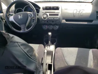 2008 Honda Fit Sport z VIN JHMGD386X8S062730, wystawiony jako Copart lot #57648795 z przebiegiem 233 820 mil mil oraz Szkoda całkowita • Salvage title. Historia ofert i sprzedaży dostępna na DreamBid. Obrazek 8.