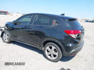 2021 Honda HR-V LX with VIN 3CZRU5H34MM726934, listed as a IAAI auction lot 41797859 with 139,927 mi miles. Bid and sale history available at carsss.com. Image 3.