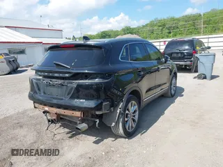 2016 Lincoln MKC Select with VIN 5LMCJ2D99GUJ11480, listed as a IAAI auction lot 42245003 with 135,400 mi miles and . Bid and sale history available at DreamBid. Image 4.