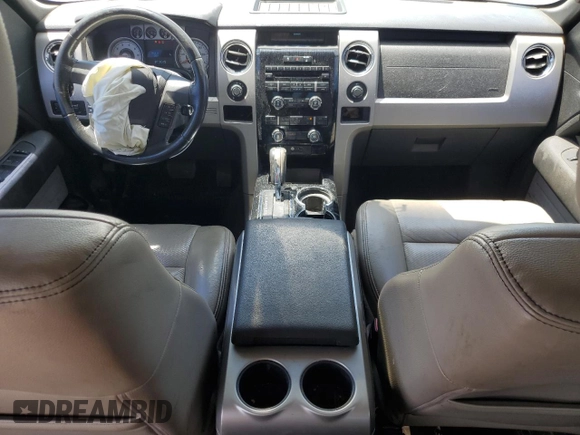 2009 Ford F-150 XL z VIN 1FTPW14VX9FA71841, wystawiony jako Copart lot #56711065 z przebiegiem 215 102 mil mil oraz Szkoda całkowita • Salvage title. Historia ofert i sprzedaży dostępna na DreamBid. Obrazek 8.