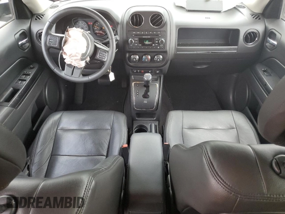 2015 Jeep Patriot Latitude with VIN 1C4NJRFBXFD176250, listed as a Copart auction lot 58903295 with 72,675 mi miles and Salvage title. Bid and sale history available at DreamBid. Image 8.