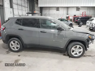 2024 Jeep Compass Sport с VIN 3C4NJDAN8RT580067, выставлен на аукционе IAAI как лот 41589835 с пробегом 29 014 миль миль и . История ставок и продаж доступна на DreamBid. Изображение 13.