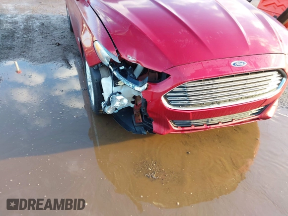 2015 Ford Fusion SE Hybrid with VIN 3FA6P0LUXFR282022, listed as a IAAI auction lot 41652820 with 210,865 mi miles. Bid and sale history available at carsss.com. Image 6.