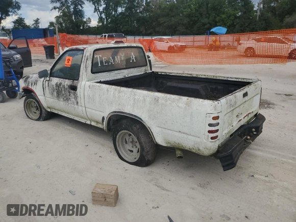 1994 Toyota Pickup with VIN JT4RN81A1R5184105, listed as a Copart auction lot 64042715 with 255,710 mi miles and Clean title. Bid and sale history available at DreamBid. Image 2.