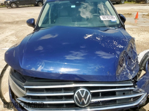 2022 Volkswagen Tiguan SE z VIN 3VV3B7AX9NM102978, wystawiony jako Copart lot #60182395 z przebiegiem 43 565 mil mil oraz Szkoda całkowita • Salvage title. Historia ofert i sprzedaży dostępna na DreamBid. Obrazek 12.