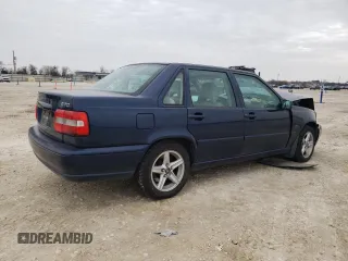 1998 Volvo S70 z VIN YV1LS5572W1508476, wystawiony jako Copart lot #45395075 z przebiegiem 126 446 mil mil oraz Szkody całkowita. Historia ofert i sprzedaży dostępna na DreamBid. Obrazek 3.
