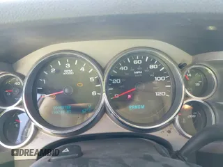 2010 Chevrolet Silverado 1500 LT with VIN 1GCSCSE07AZ142394, listed as a IAAI auction lot 41461545 with 199,789 mi miles and . Bid and sale history available at DreamBid. Image 7.