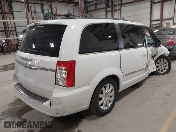 2016 Chrysler Town & Country Touring with VIN 2C4RC1BG6GR246078, listed as a IAAI auction lot 41887547 with 147,703 mi miles and . Bid and sale history available at carsss.com. Image 4.