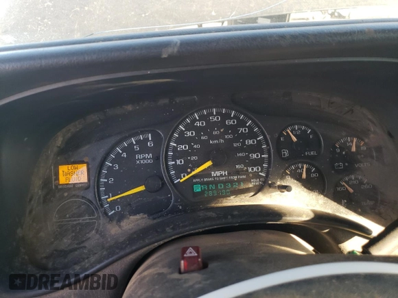 2001 GMC Sierra 1500 SLE z VIN 2GTEC19T811149861, wystawiony jako Copart lot #89205095 z przebiegiem 289 190 mil mil oraz Czysty tytuł • Clean title. Historia ofert i sprzedaży dostępna na DreamBid. Obrazek 9.