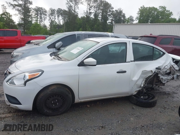 2016 Nissan Versa S z VIN 3N1CN7AP3GL904475, wystawiony jako IAAI lot #42108162 z przebiegiem 91 000 mil mil oraz . Historia ofert i sprzedaży dostępna na DreamBid. Obrazek 14.