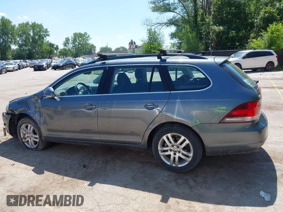2010 Volkswagen Jetta TDI z VIN 3VWPL7AJ5AM660293, wystawiony jako IAAI lot #42636927 z przebiegiem 234 740 mil mil oraz . Historia ofert i sprzedaży dostępna na DreamBid. Obrazek 14.