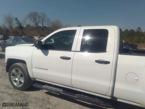 2018 Chevrolet Silverado 1500 Custom with VIN 1GCRCPEC2JZ354500, listed as a IAAI auction lot 41640015 with 87,376 mi miles. Bid and sale history available at carsss.com. Image 15.