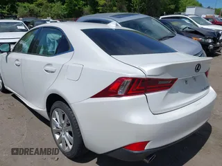 2016 Lexus IS 300/350 z VIN JTHCM1D21G5003441, wystawiony jako IAAI lot #42213684 z przebiegiem 88 190 mil mil oraz . Historia ofert i sprzedaży dostępna na DreamBid. Obrazek 3.