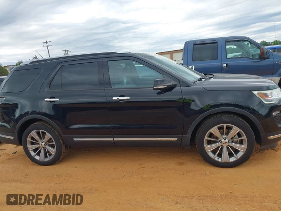 2018 Ford Explorer Limited с VIN 1FM5K7FHXJGB26005, выставлен на аукционе IAAI как лот 42303369 с пробегом 73 054 миль миль и . История ставок и продаж доступна на DreamBid. Изображение 13.