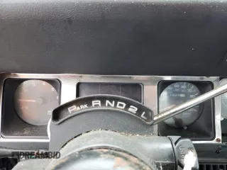 1993 Jeep Wrangler z VIN 1J4FY29SXPP244477, wystawiony jako Copart lot #58028375 z przebiegiem 152 762 mil mil oraz Czysty tytuł • Clean title. Historia ofert i sprzedaży dostępna na DreamBid. Obrazek 9.