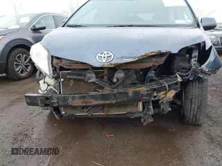 2015 Toyota Sienna LE AAS with VIN 5TDKK3DC6FS624643, listed as a IAAI auction lot 41919475 with Not Provided miles and . Bid and sale history available at DreamBid. Image 6.