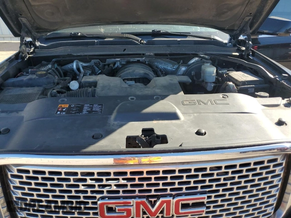 2015 GMC Yukon SLT with VIN 1GKS1BKC3FR575968, listed as a Copart auction lot 73434184 with 171,180 mi miles and Clean Title. Bid and sale history available at carsss.com. Image 12.
