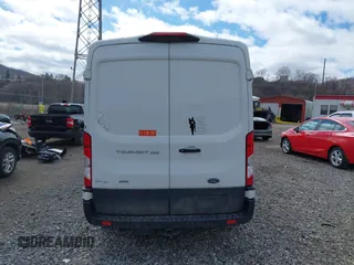 2021 Ford Transit Cargo с VIN 1FTBR2C81MKA02605, выставлен на аукционе IAAI как лот 41804703 с пробегом 94 481 миль миль и . История ставок и продаж доступна на DreamBid. Изображение 16.