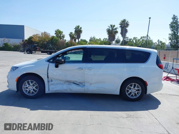 2024 Chrysler Pacifica Touring with VIN 2C4RC1FG7RR194974, listed as a IAAI auction lot 42459547 with 13,200 mi miles and . Bid and sale history available at DreamBid. Image 14.
