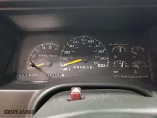 1999 Chevrolet Tahoe Z71 with VIN 1GNEK13R8XJ476282, listed as a Copart auction lot 48573705 with 207,260 mi miles and Salvage Title. Bid and sale history available at carsss.com. Image 9.