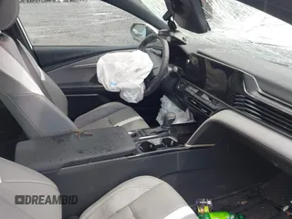 2025 Toyota Camry LE z VIN 4T1DAACK3SU065224, wystawiony jako IAAI lot #42341546 z przebiegiem 3 186 mil mil oraz . Historia ofert i sprzedaży dostępna na DreamBid. Obrazek 5.