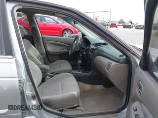 2004 Nissan Sentra S z VIN 3N1CB51D64L476464, wystawiony jako IAAI lot #41893404 z przebiegiem 112 030 mil mil oraz . Historia ofert i sprzedaży dostępna na DreamBid. Obrazek 5.