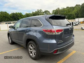 2015 Toyota Highlander XLE with VIN 5TDJKRFH2FS201565, listed as a Copart auction lot 63618945 with 173,689 mi miles and Clean title. Bid and sale history available at DreamBid. Image 2.
