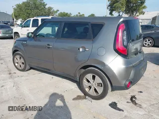 2015 Kia Soul z VIN KNDJN2A26F7201189, wystawiony jako IAAI lot #42172108 z przebiegiem 142 913 mil mil oraz . Historia ofert i sprzedaży dostępna na DreamBid. Obrazek 3.