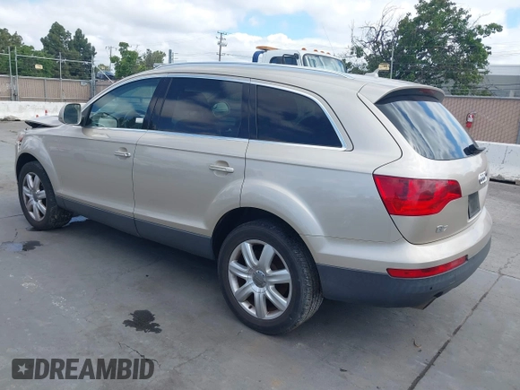 2008 Audi Q7 Premium z VIN WA1BY74LX8D001010, wystawiony jako IAAI lot #42236186 z przebiegiem 183 778 mil mil oraz . Historia ofert i sprzedaży dostępna na DreamBid. Obrazek 3.